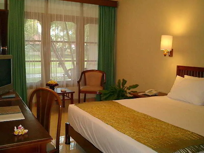Dhyana Pura Beach Resort Seminyak  Hotel Seminyak (Bali)